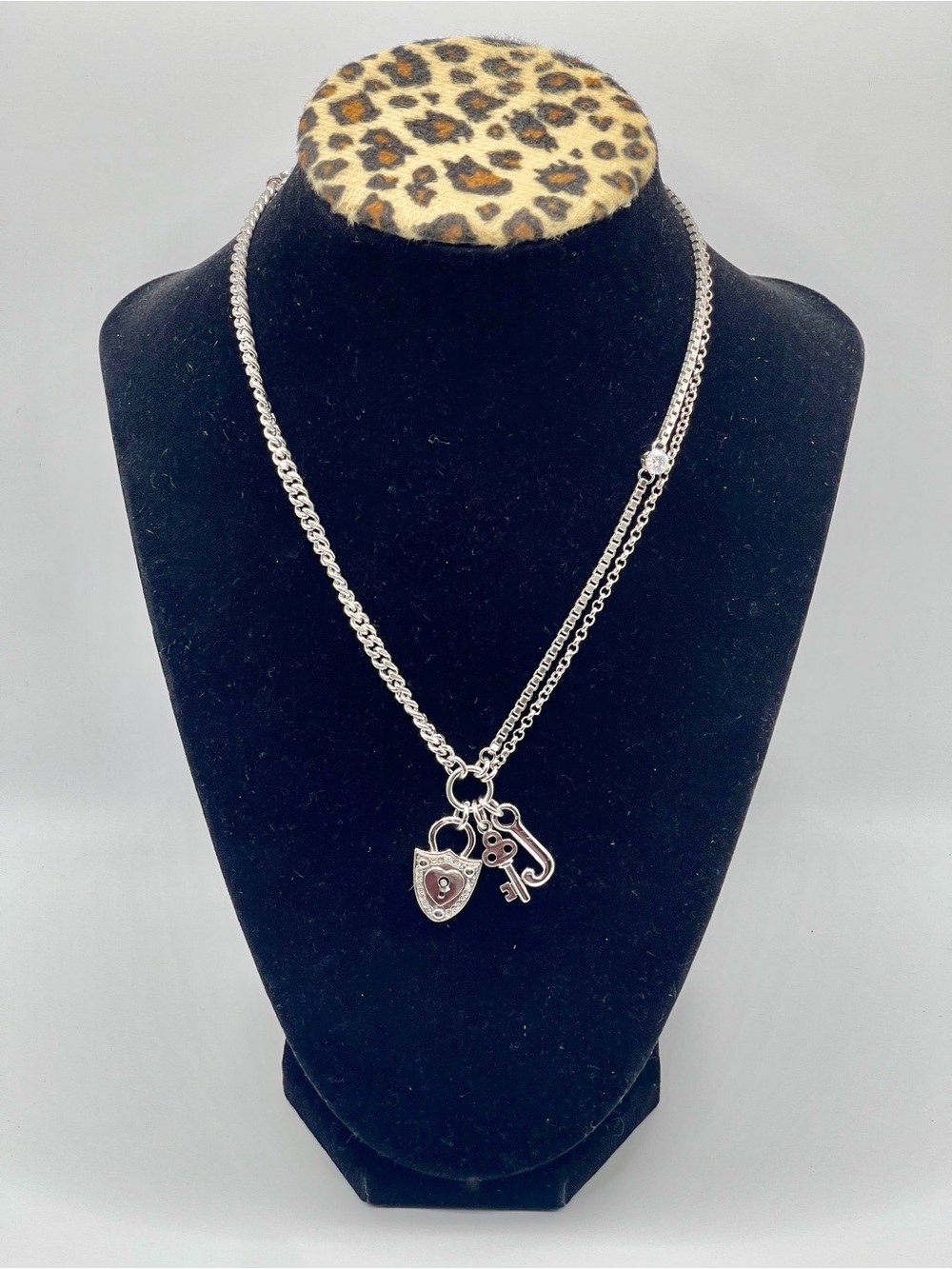 Vintage Juicy Couture Silver Tone Heart Lock & Key Charm Necklace